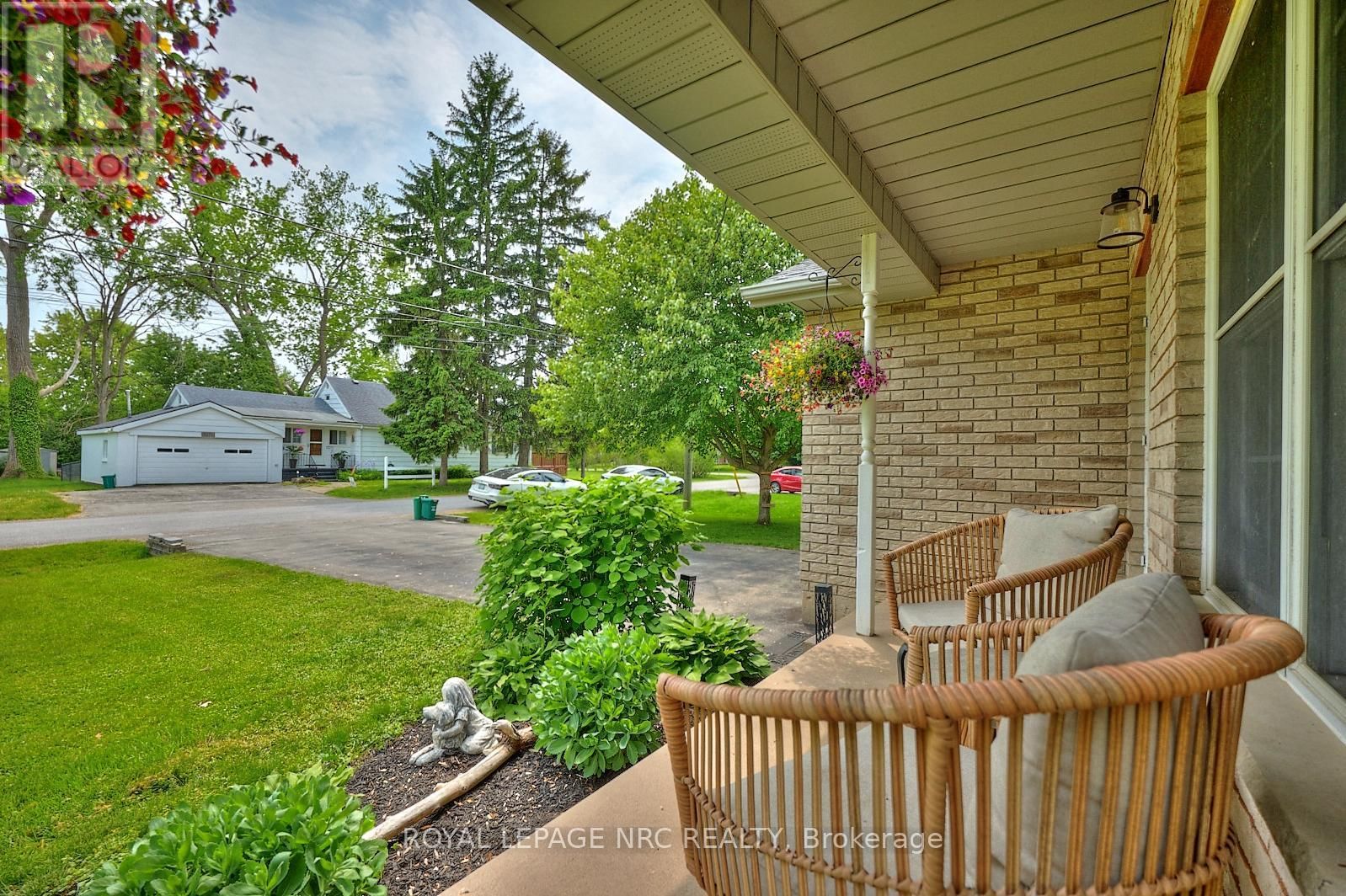 3270 POPLAR AVENUE Image 5