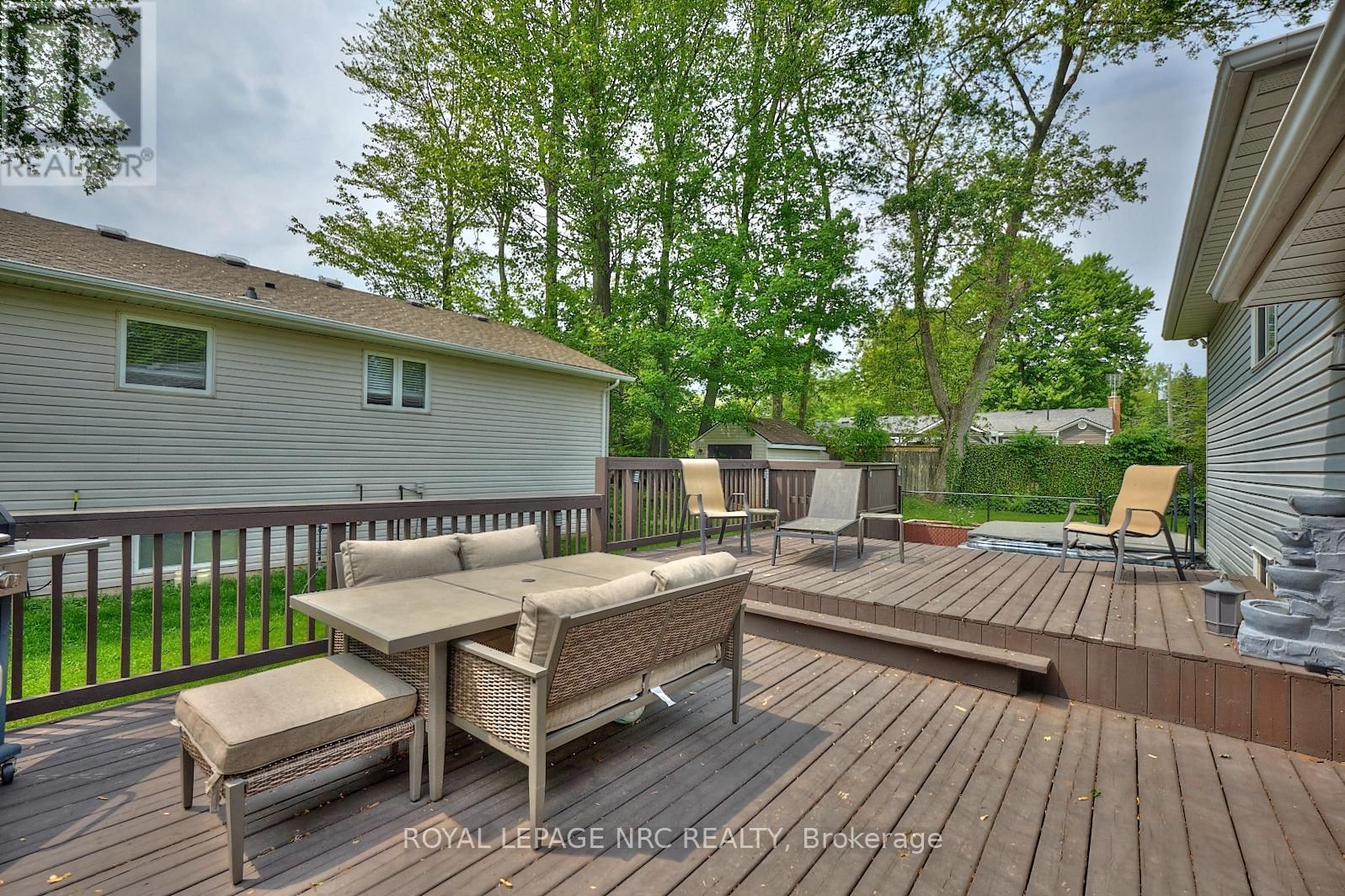 3270 POPLAR AVENUE Image 8