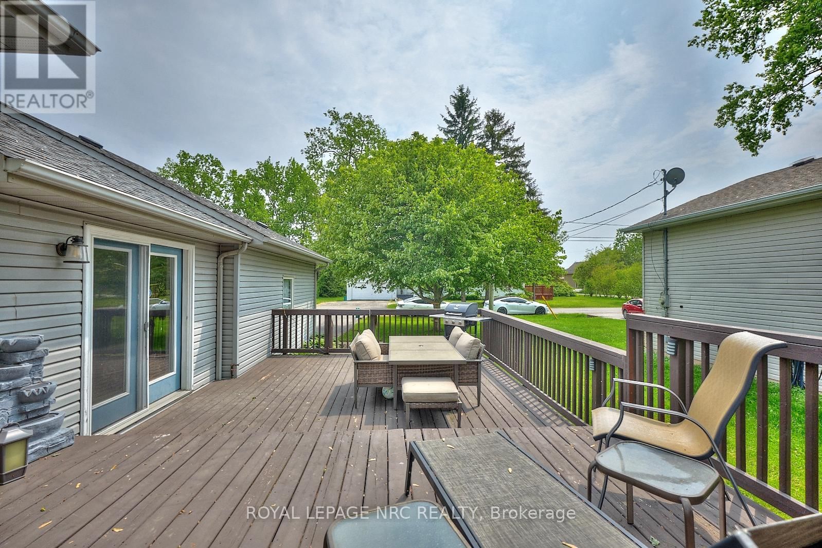3270 POPLAR AVENUE Image 9
