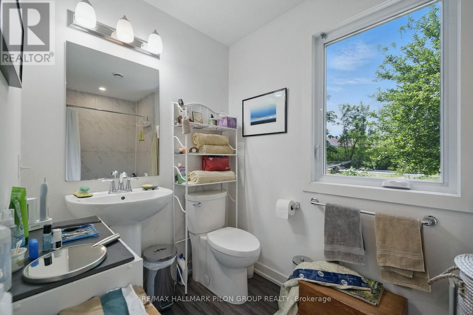 63 CROWNHILL STREET Image 24
