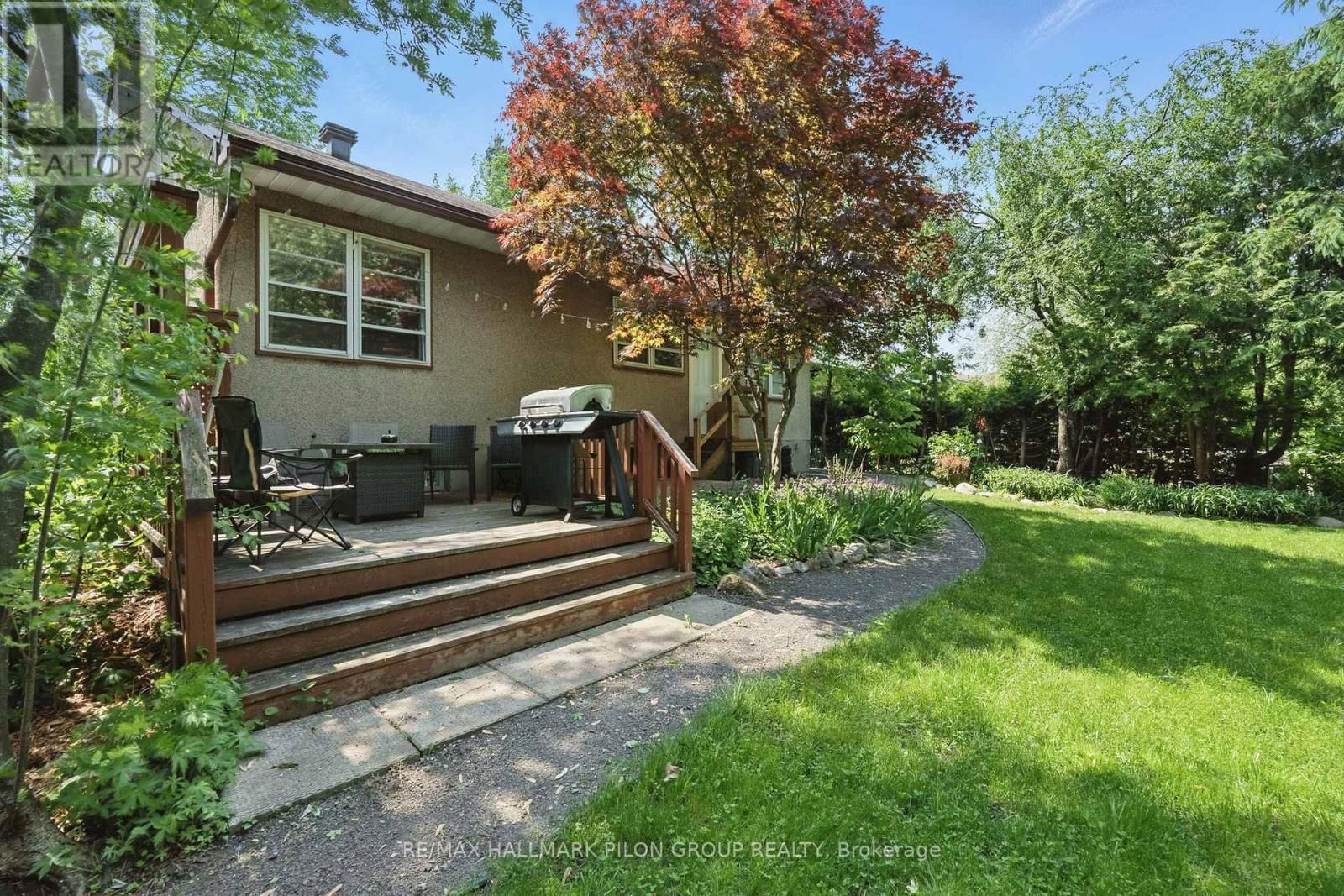 63 CROWNHILL STREET Image 28