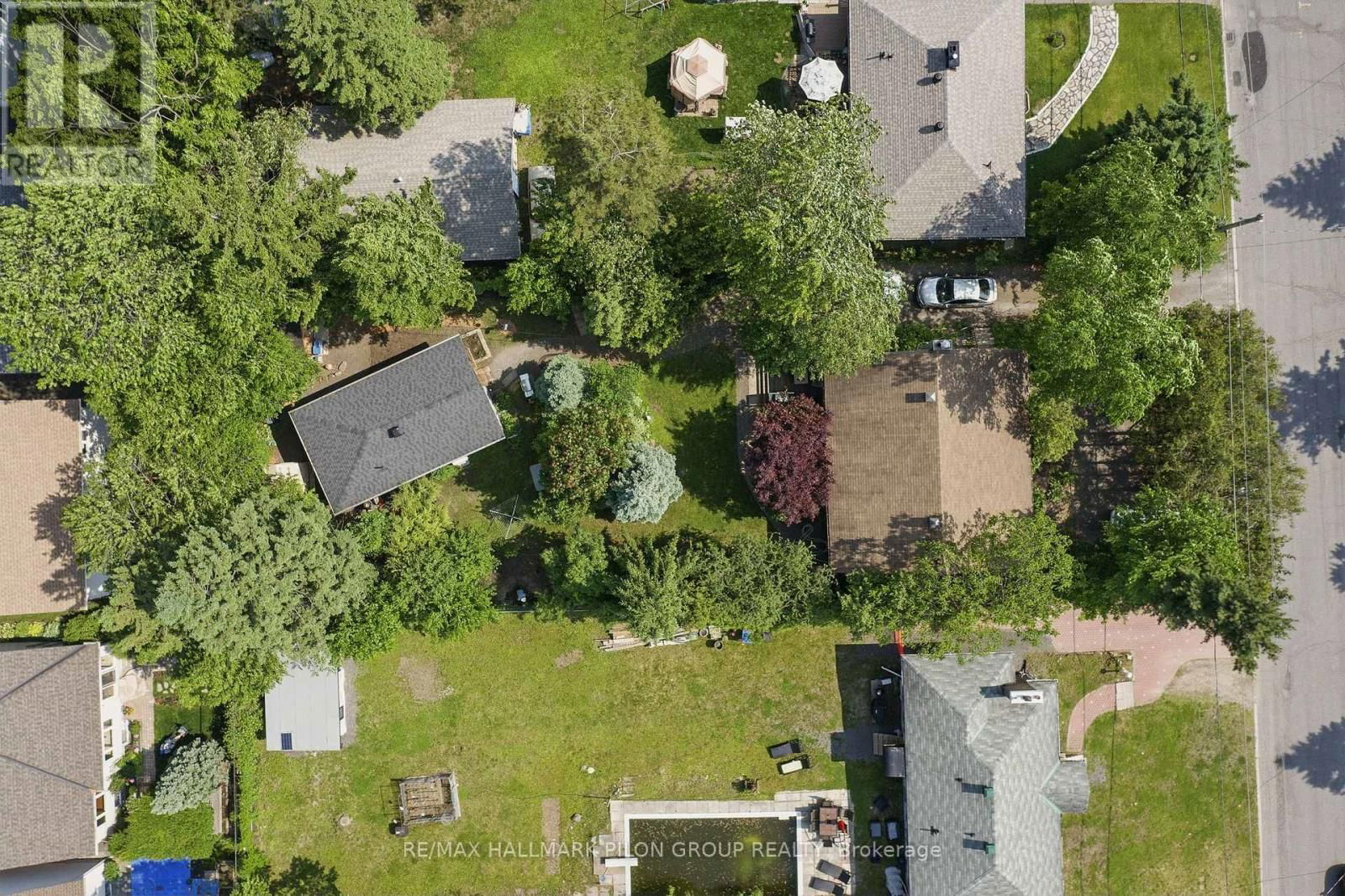 63 CROWNHILL STREET Image 30