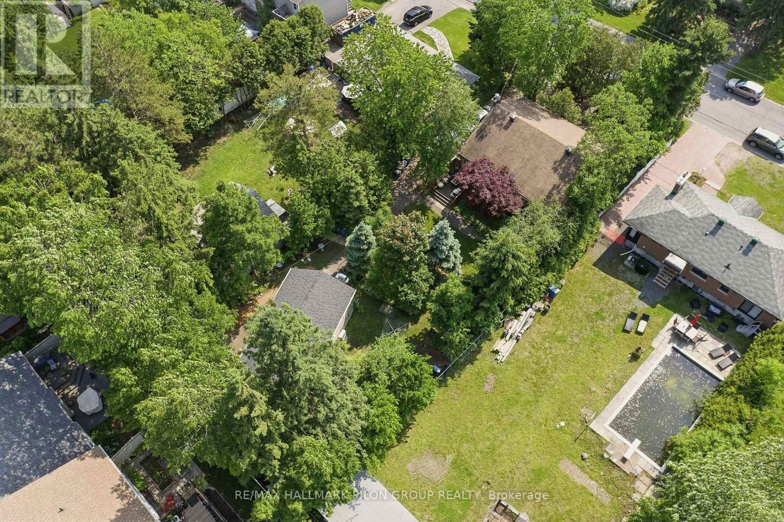 63 CROWNHILL STREET Image 31