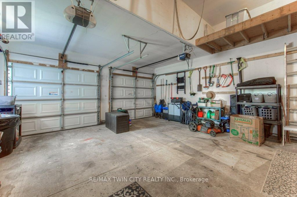 58 BRADBURY CRESCENT Image 14