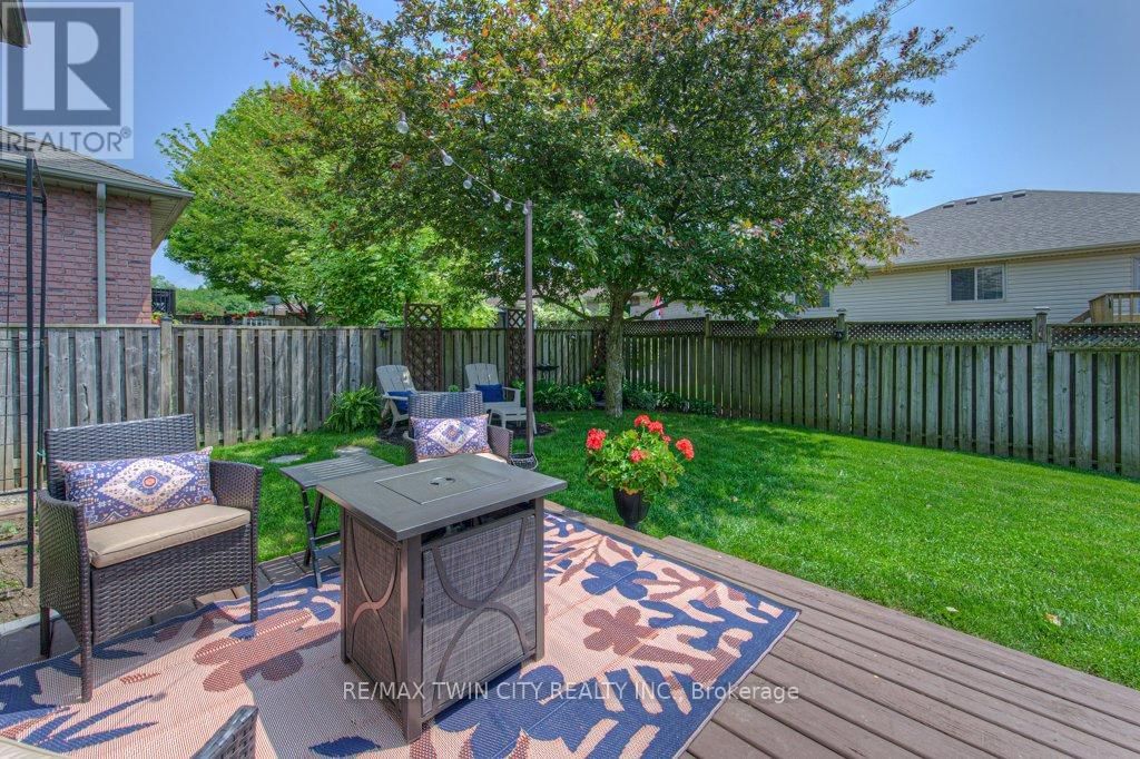 58 BRADBURY CRESCENT Image 24
