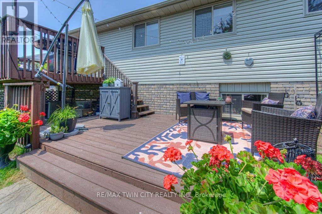 58 BRADBURY CRESCENT Image 25