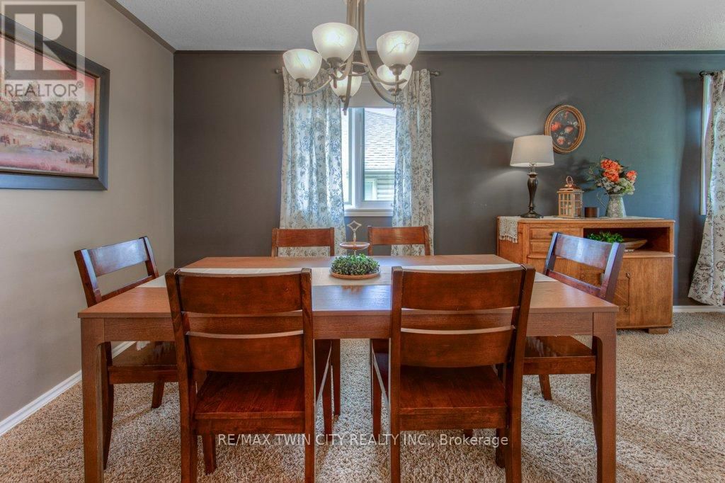 58 BRADBURY CRESCENT Image 4