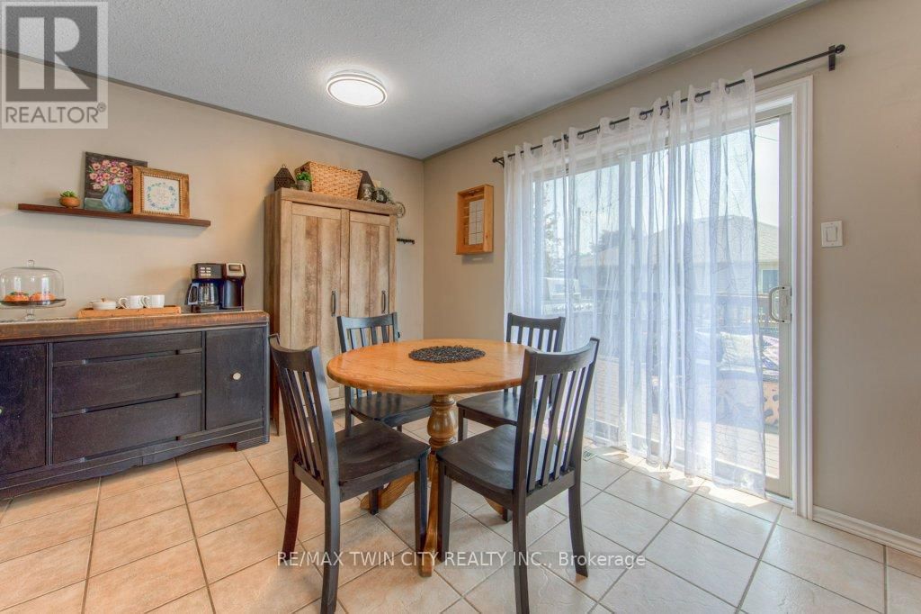 58 BRADBURY CRESCENT Image 6