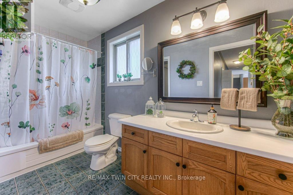 58 BRADBURY CRESCENT Image 9