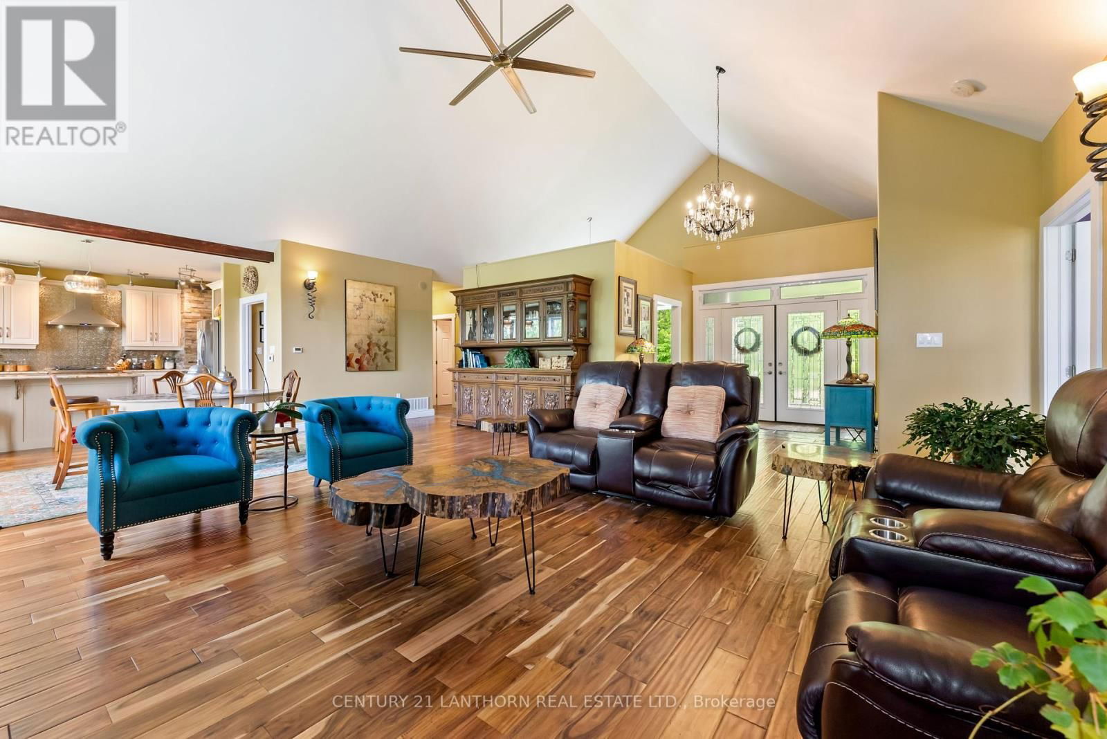 32 FOREST BREEZE LANE Image 18