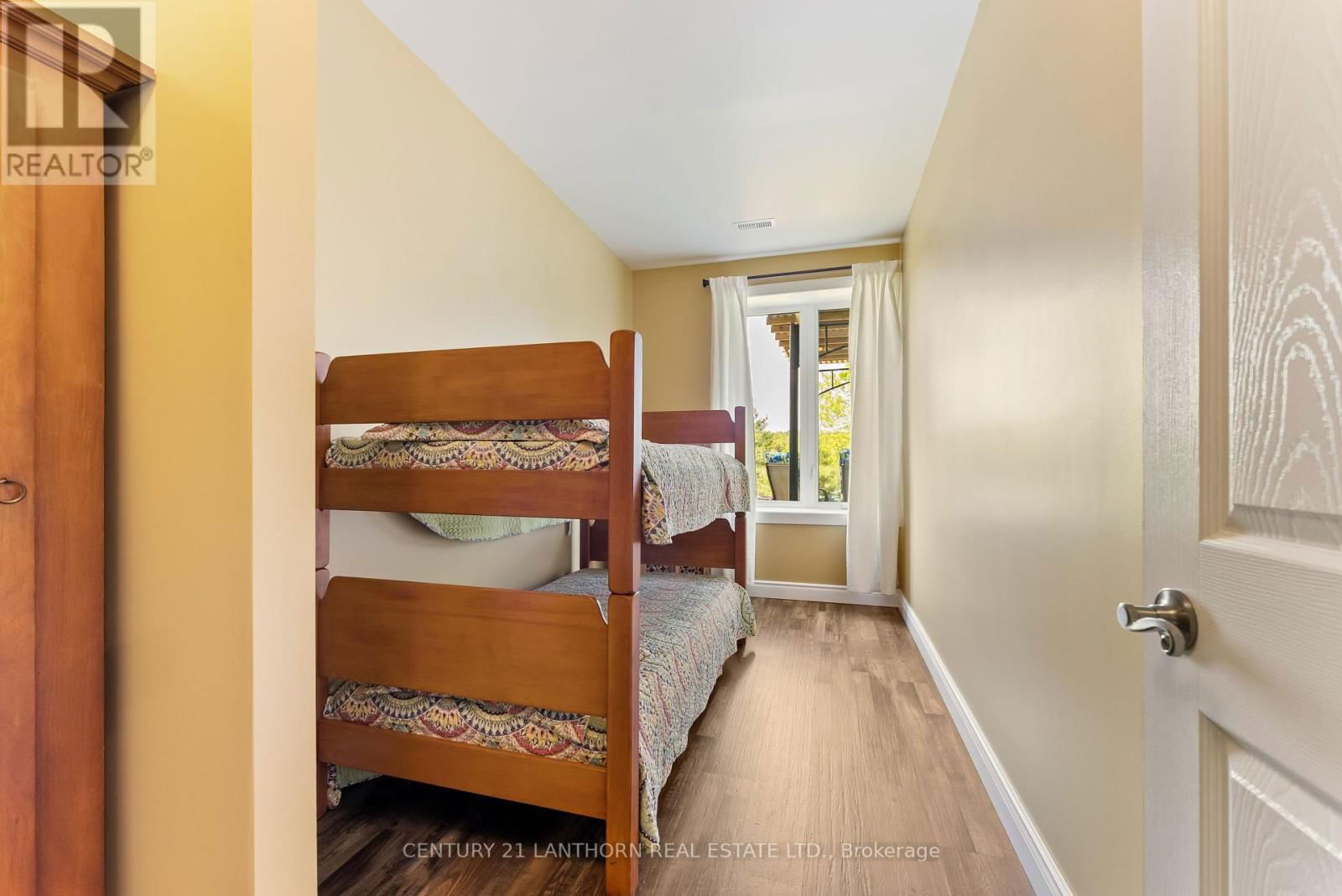 32 FOREST BREEZE LANE Image 33