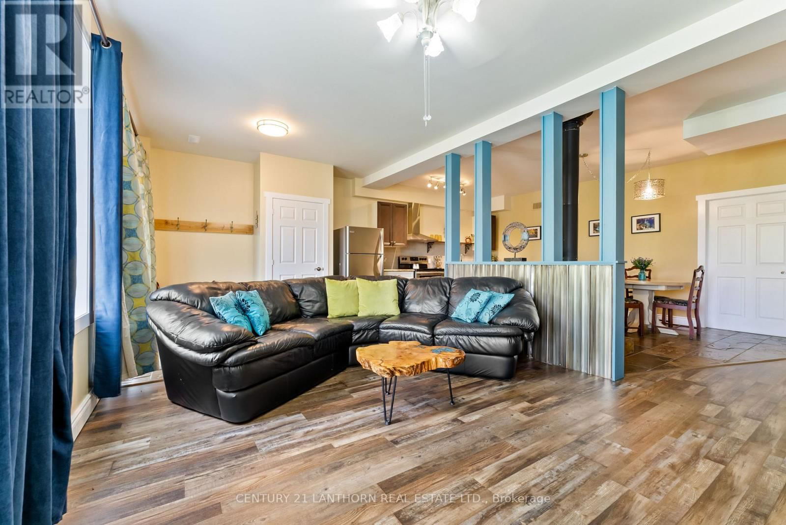 32 FOREST BREEZE LANE Image 37