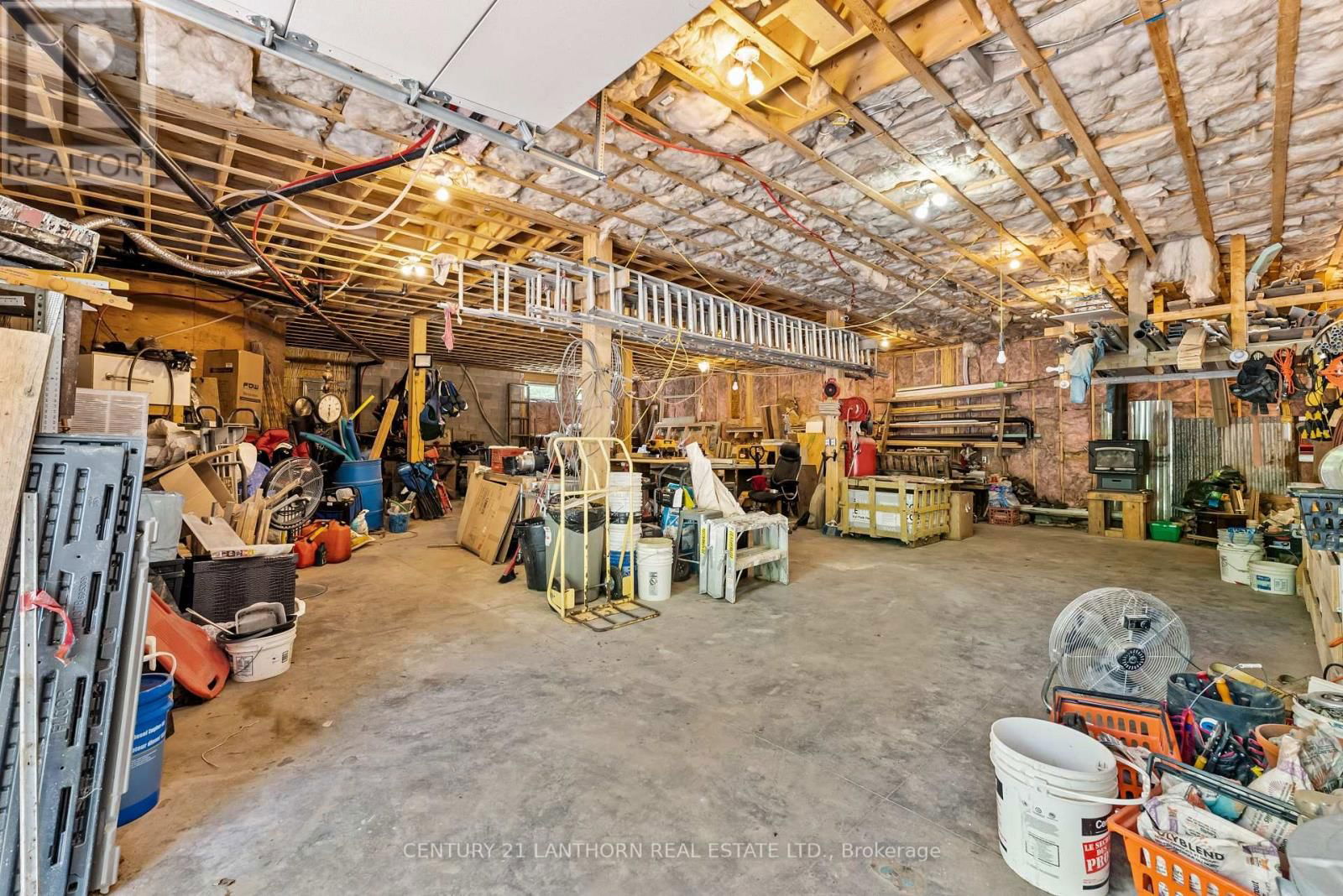 32 FOREST BREEZE LANE Image 46