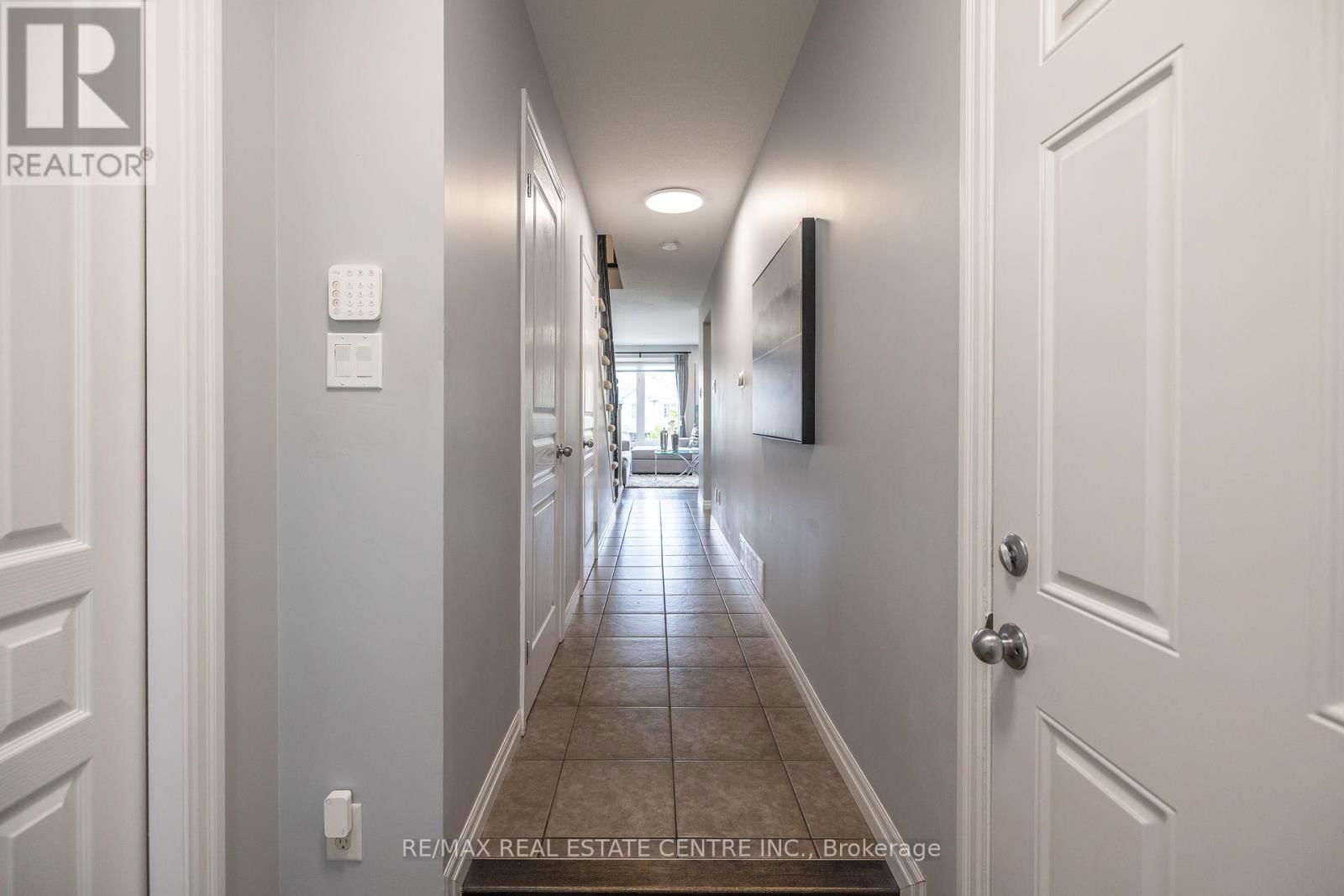 94 - 105 PINNACLE DRIVE Image 3