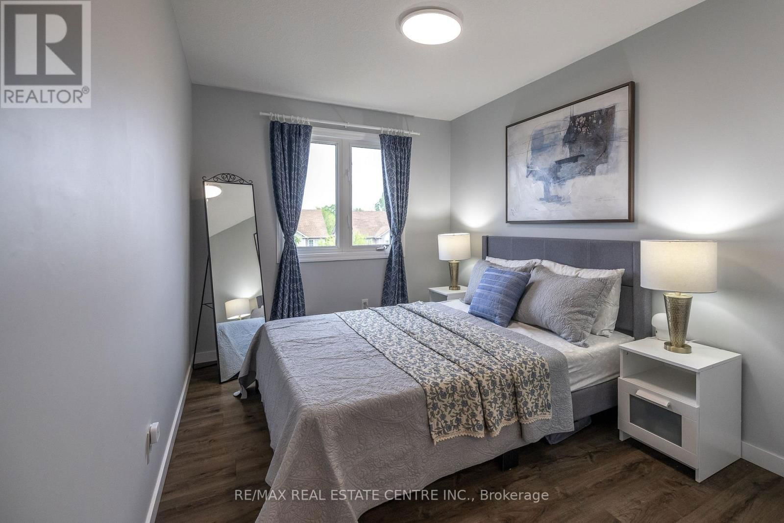 94 - 105 PINNACLE DRIVE Image 32