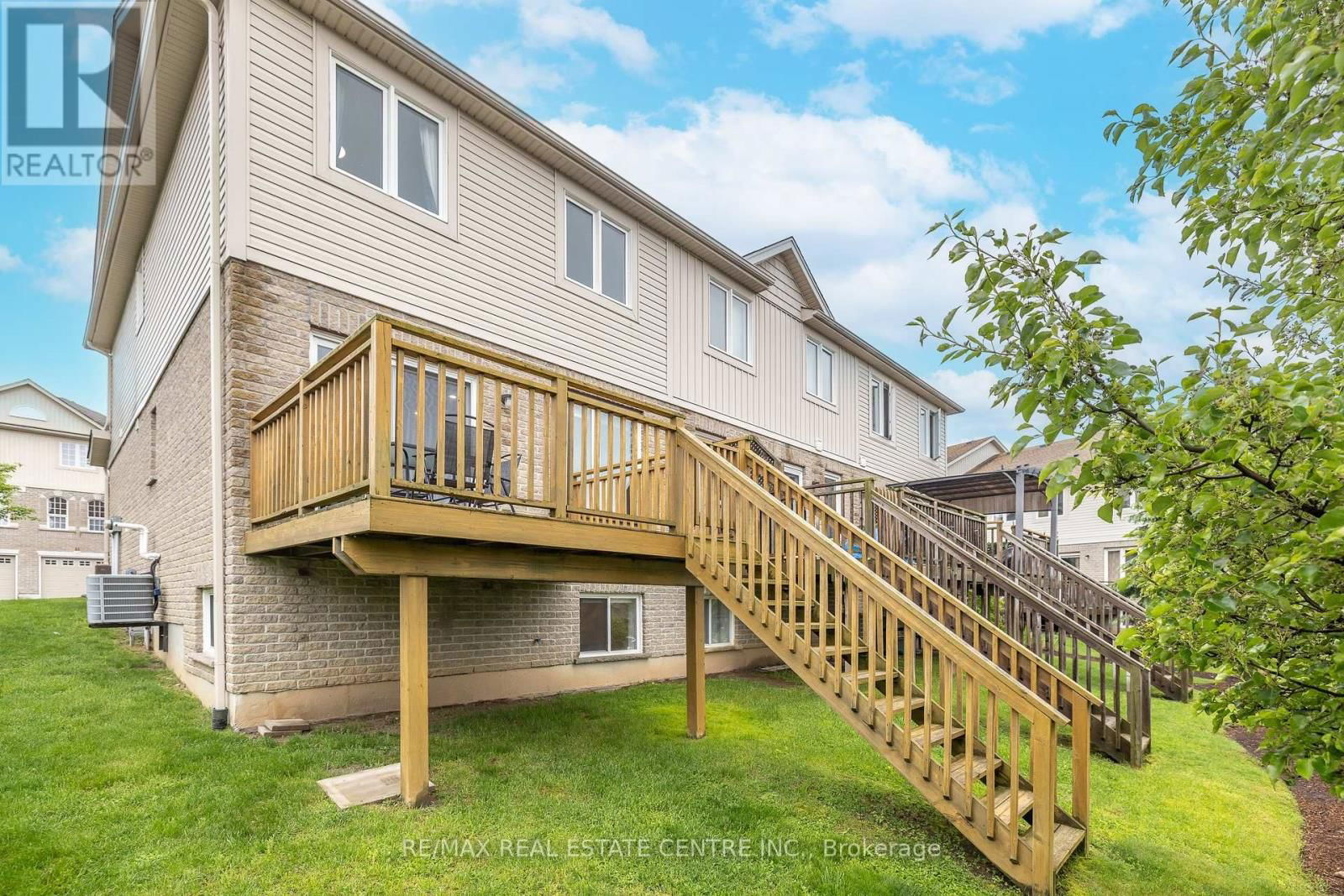 94 - 105 PINNACLE DRIVE Image 39