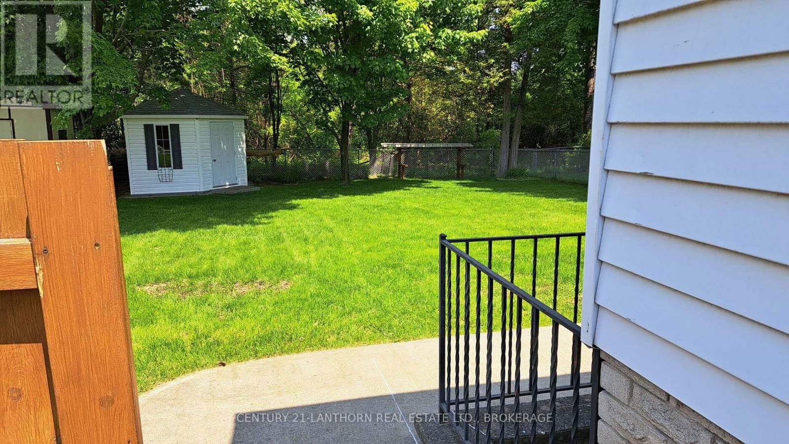 788 WHITEOAK CRESCENT Image 39