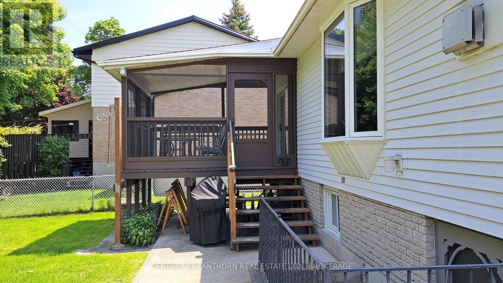788 WHITEOAK CRESCENT Image 40
