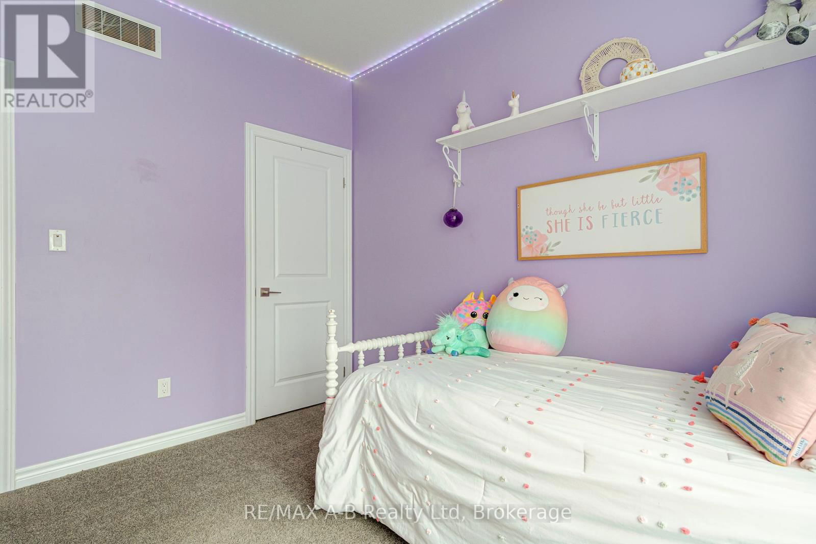 70 GERBER DRIVE Image 12