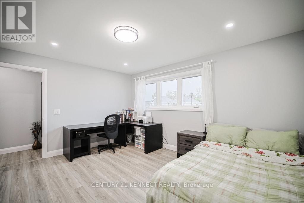 1520 BERKSHIRE DRIVE Image 17