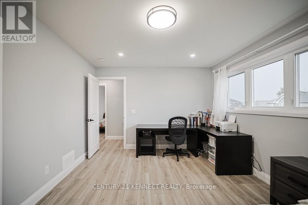 1520 BERKSHIRE DRIVE Image 18