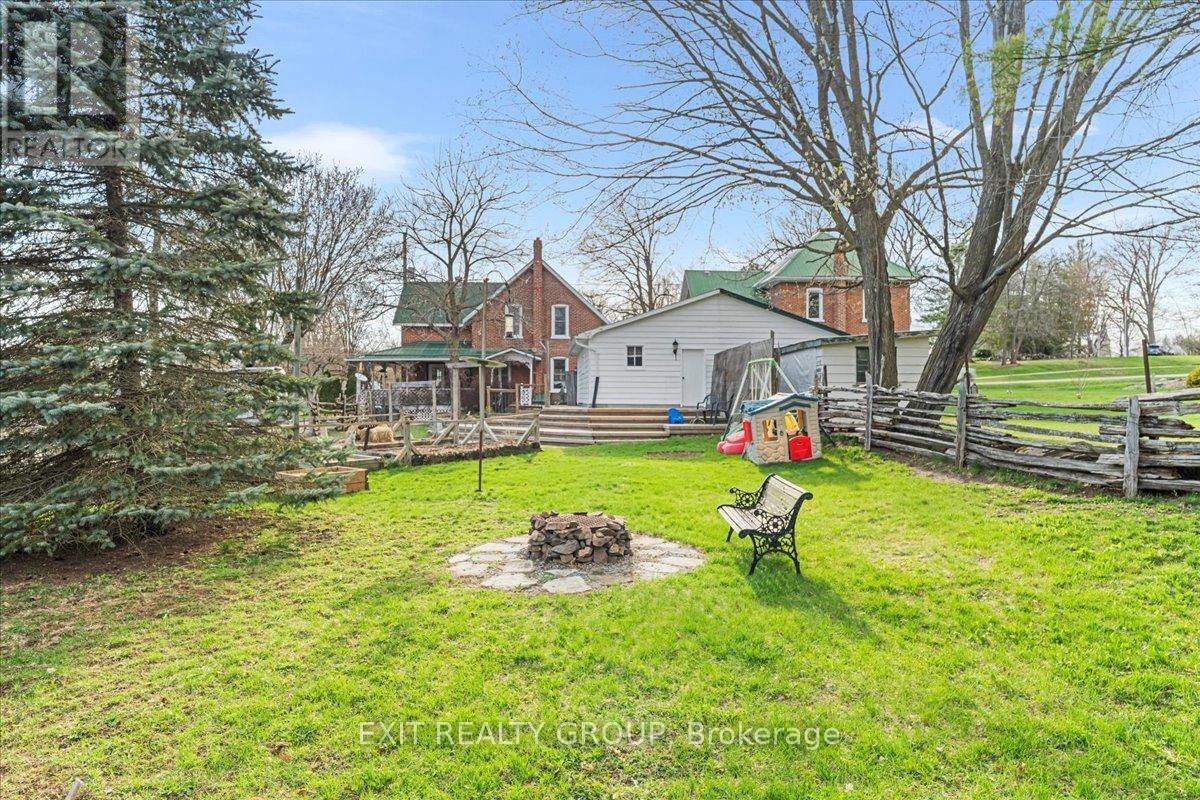 207 DURHAM STREET SOUTH Image 31