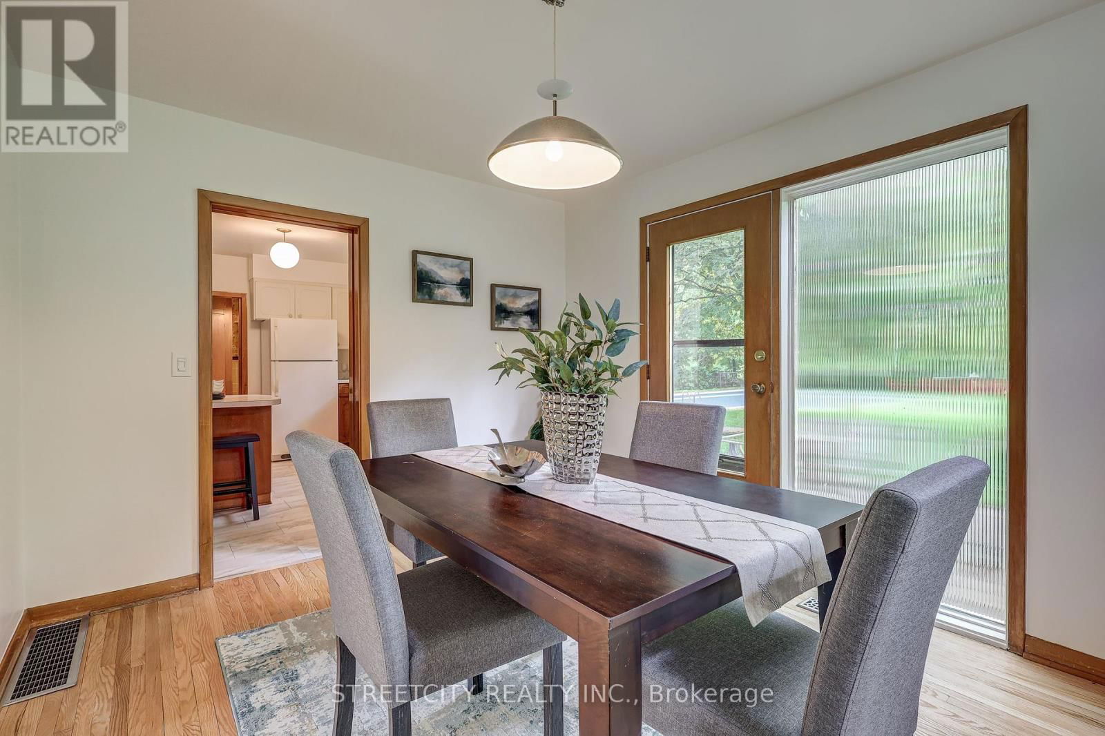 76 BLOOMFIELD DRIVE Image 10