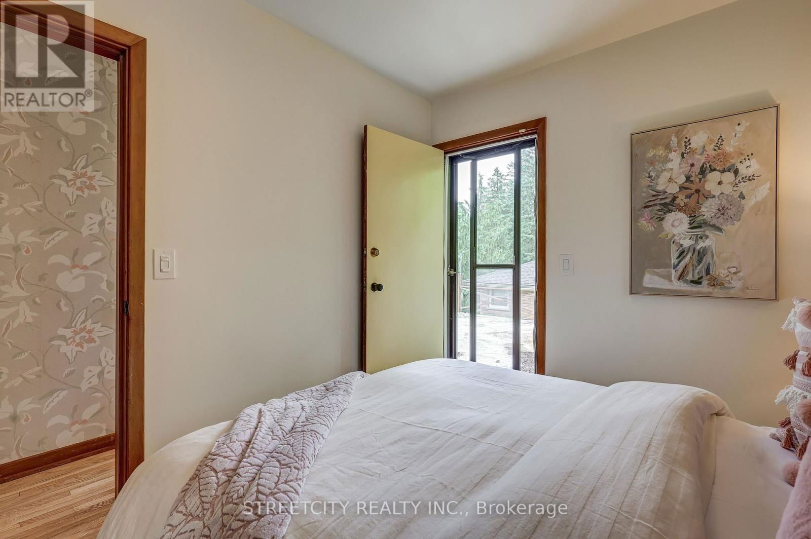 76 BLOOMFIELD DRIVE Image 28
