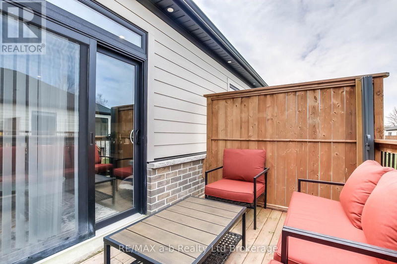 Tertiary Property View