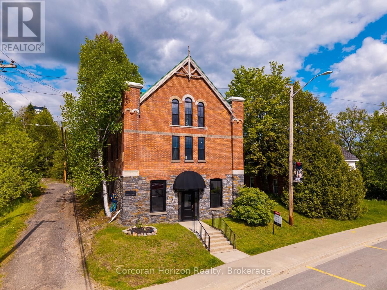 164 ONTARIO STREET Image 2