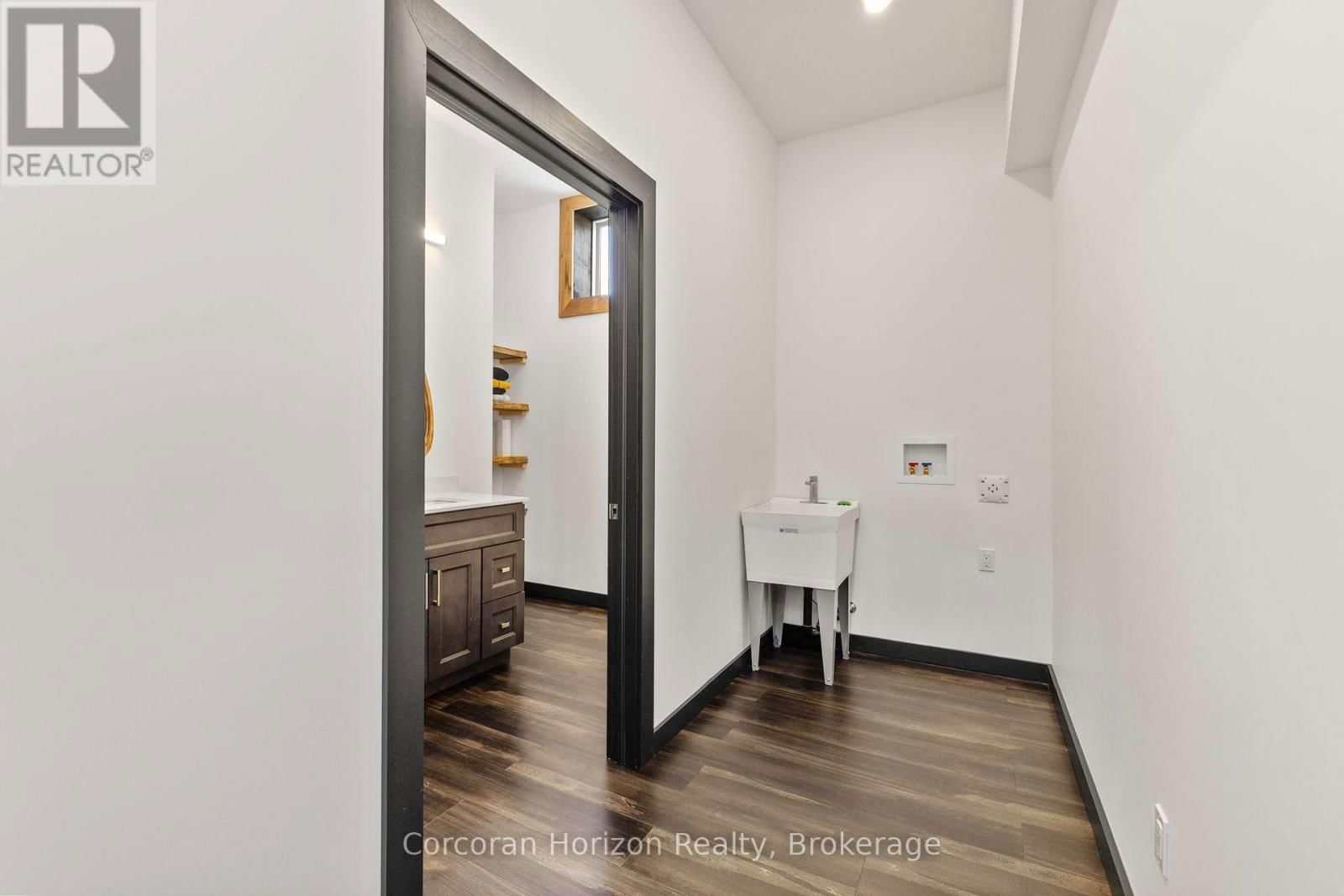 164 ONTARIO STREET Image 40
