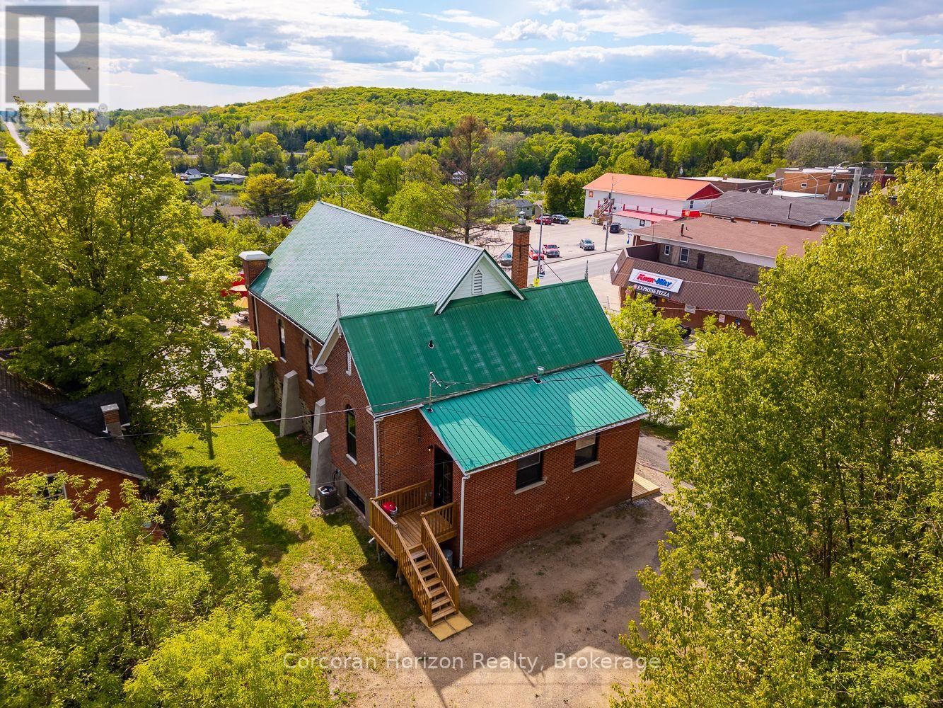 164 ONTARIO STREET Image 48