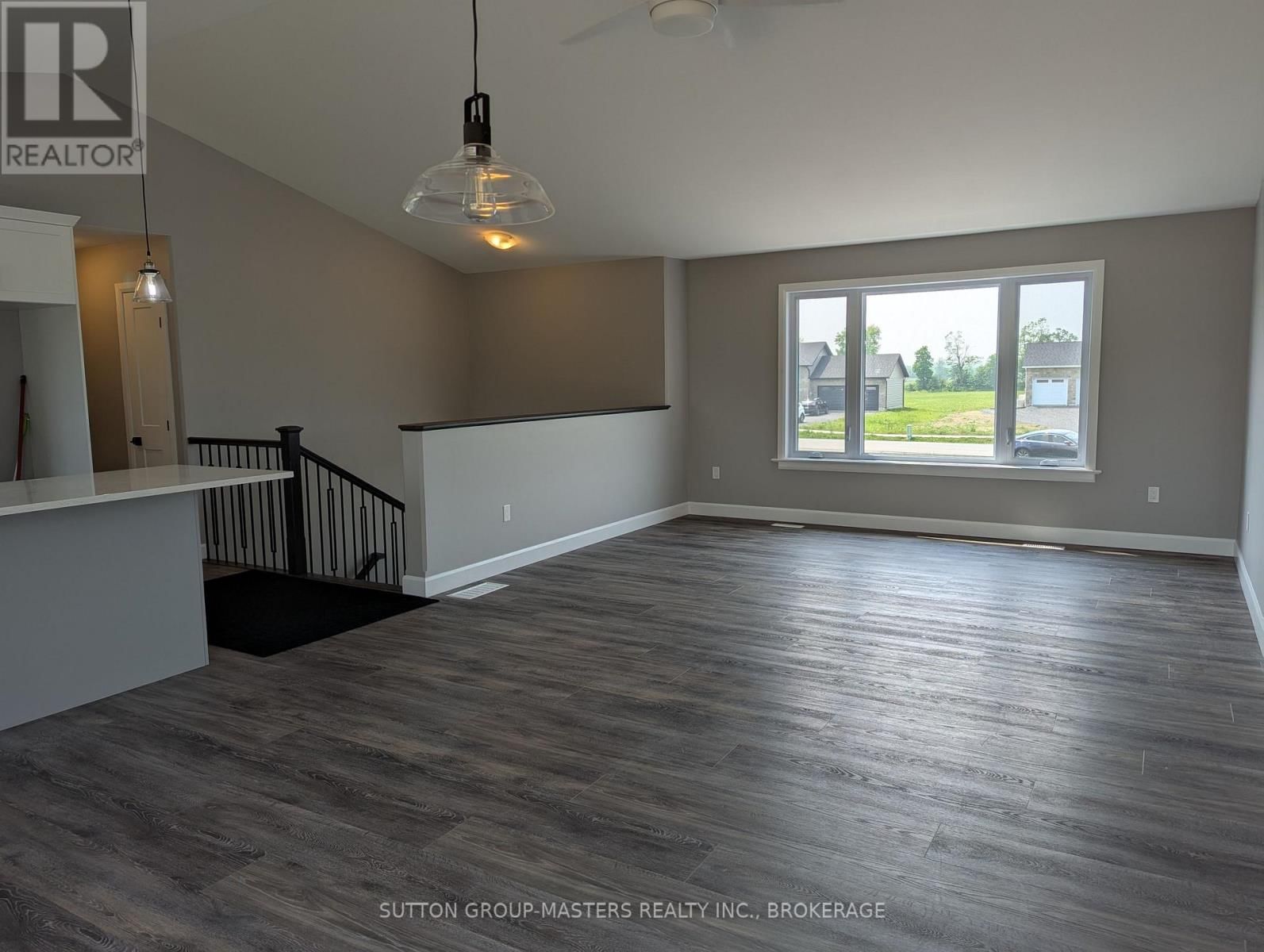 109 BITTERSWEET ROAD Image 4