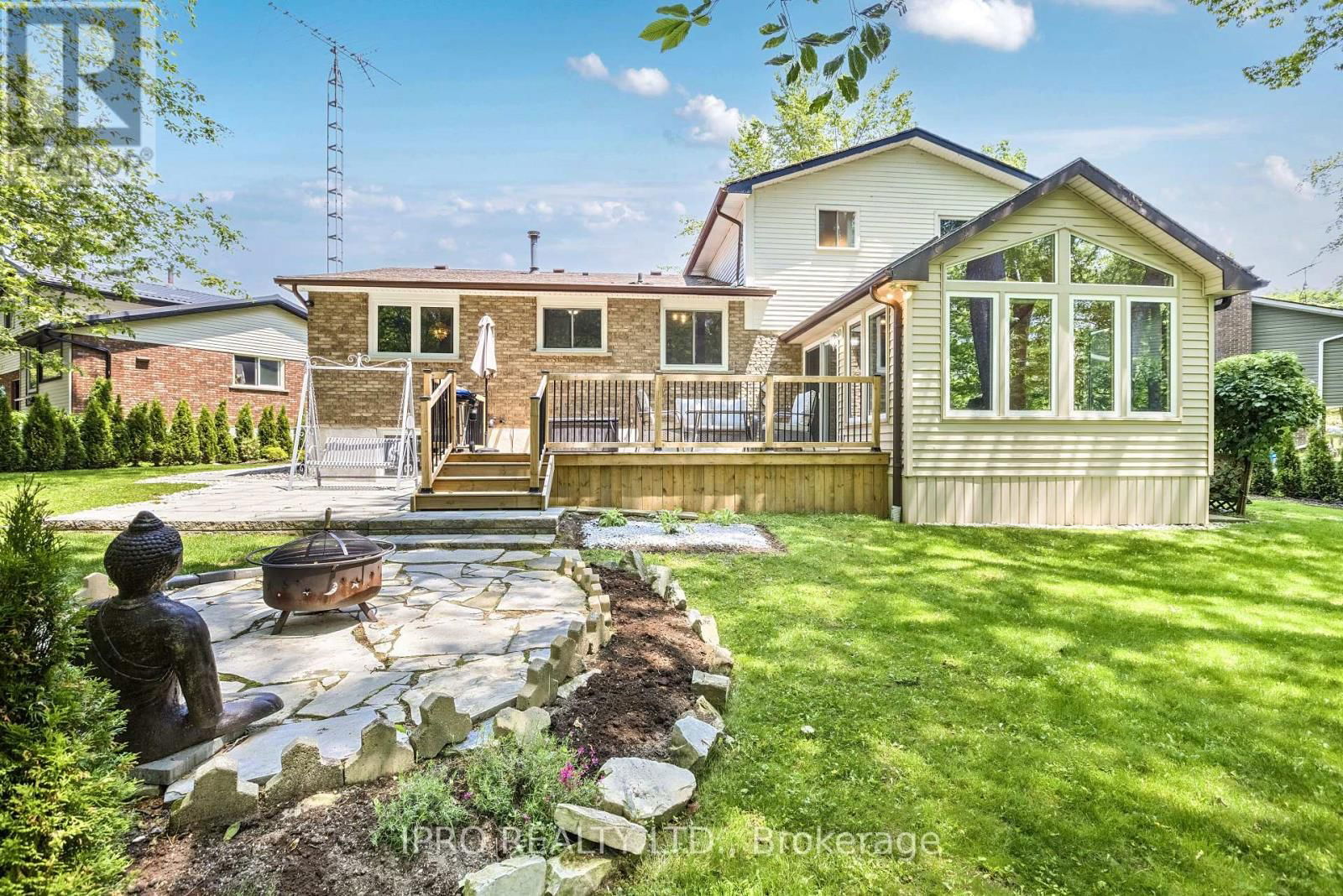 6 ROSELAWN COURT Image 23