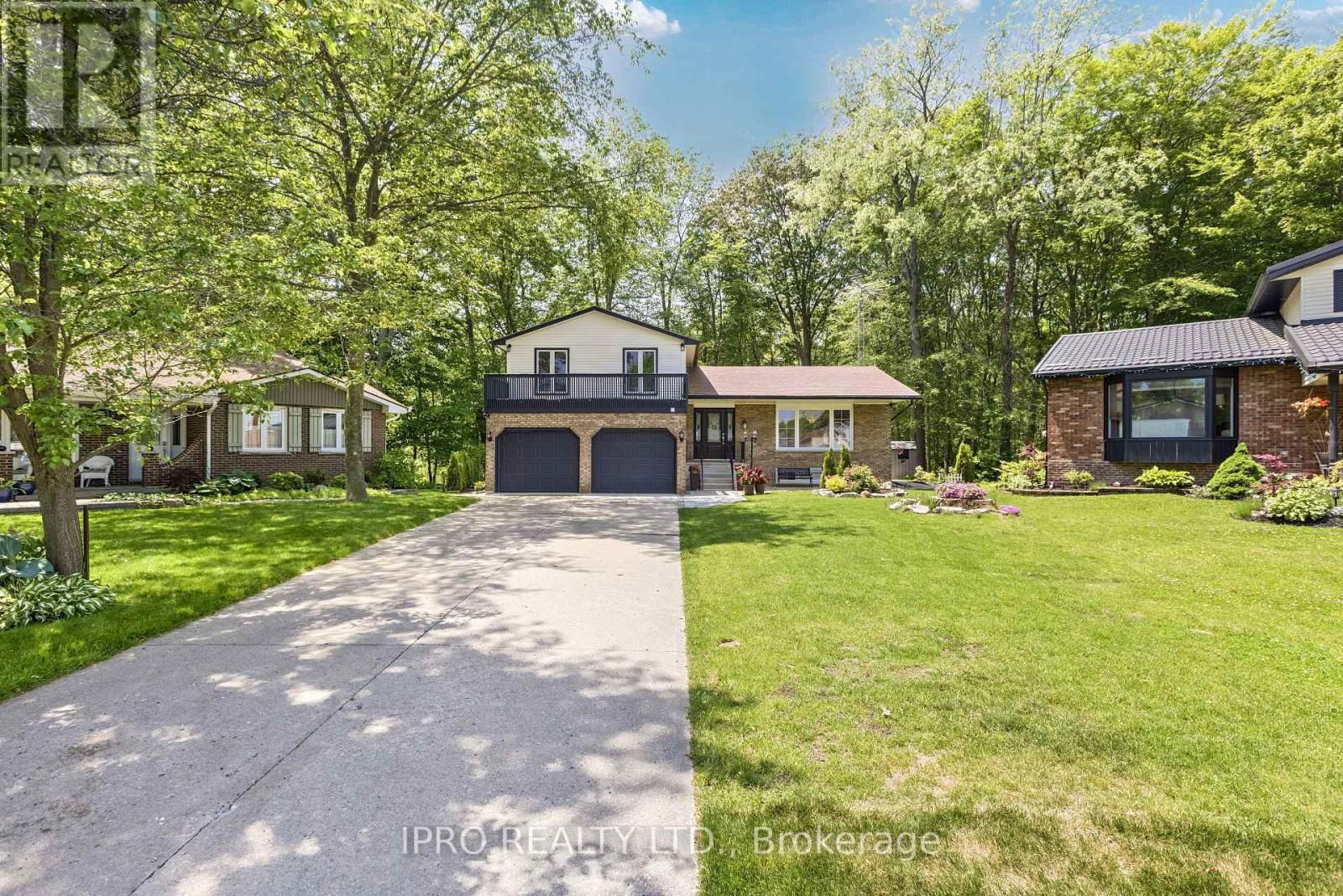6 ROSELAWN COURT Image 3