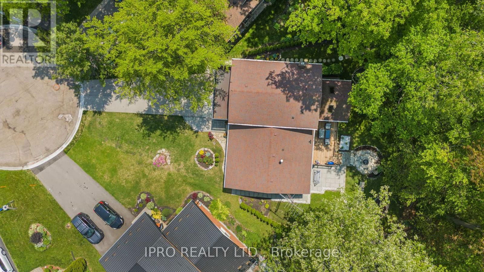 6 ROSELAWN COURT Image 42