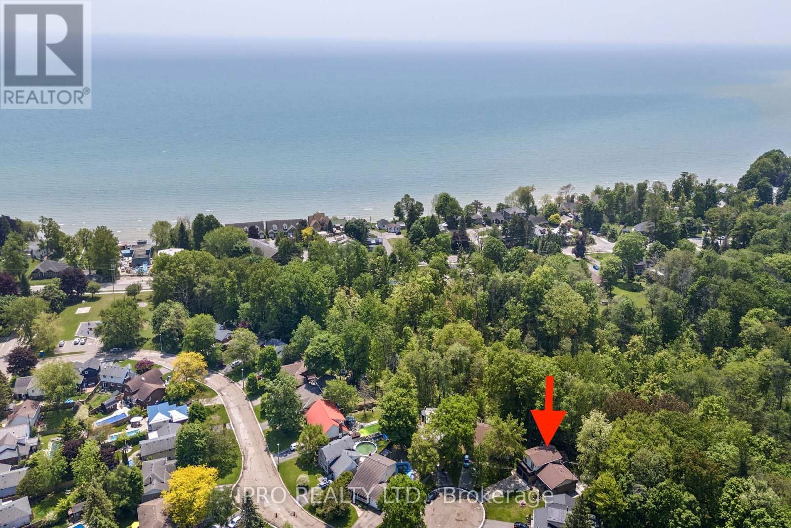 6 ROSELAWN COURT Image 45