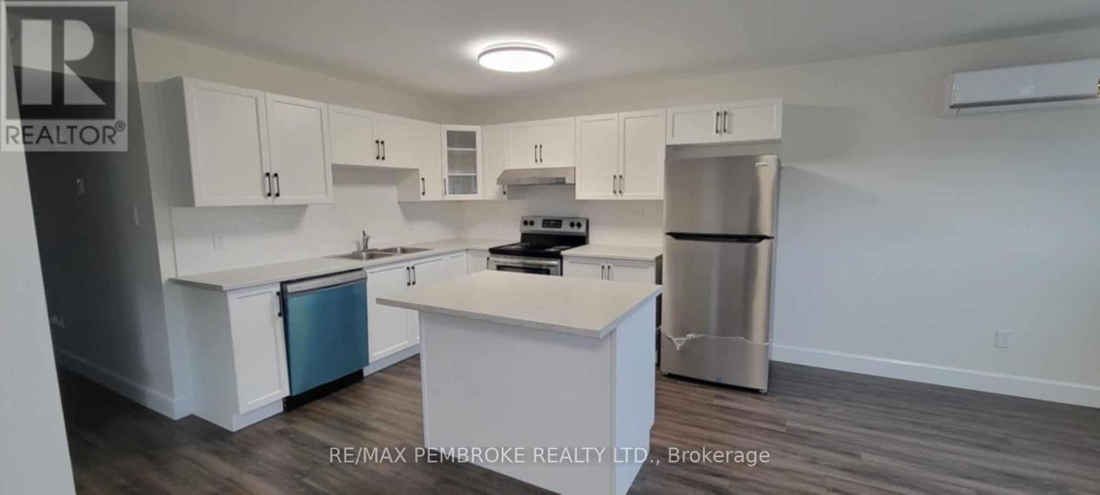 13 ZACHARY STREET Image 3