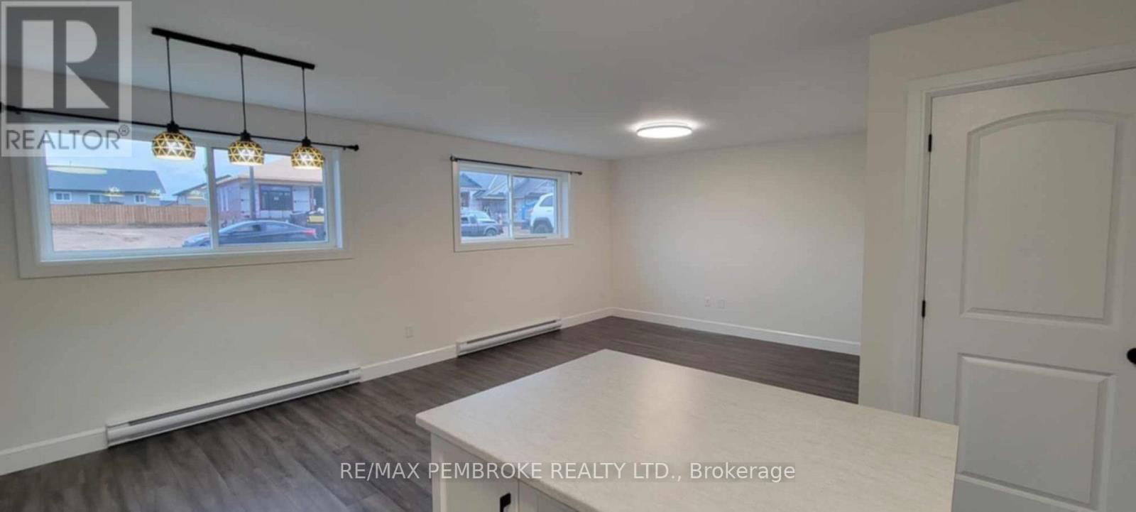 13 ZACHARY STREET Image 5