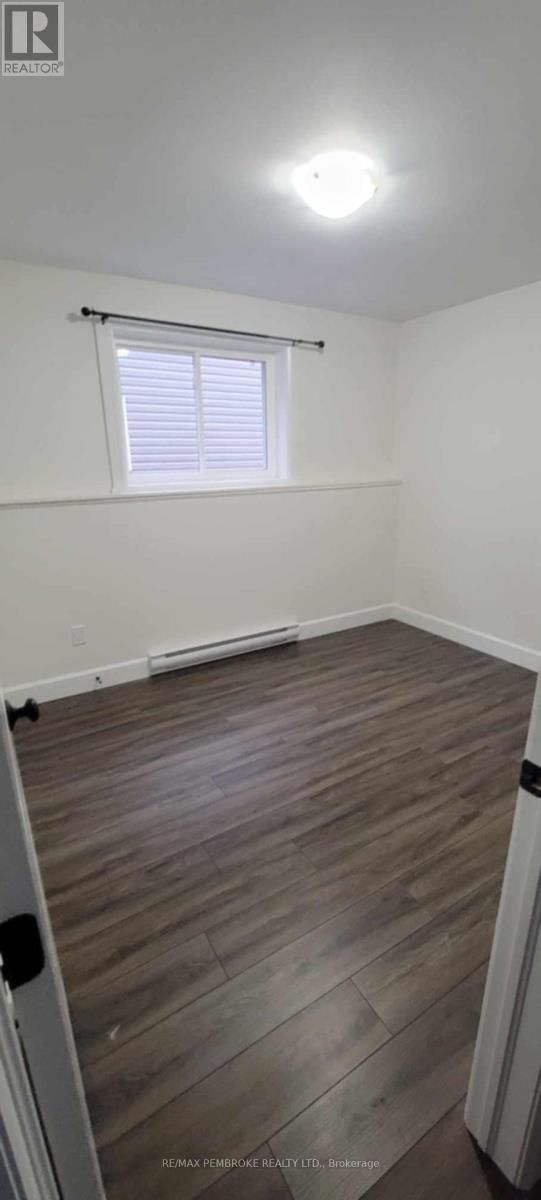 13 ZACHARY STREET Image 7