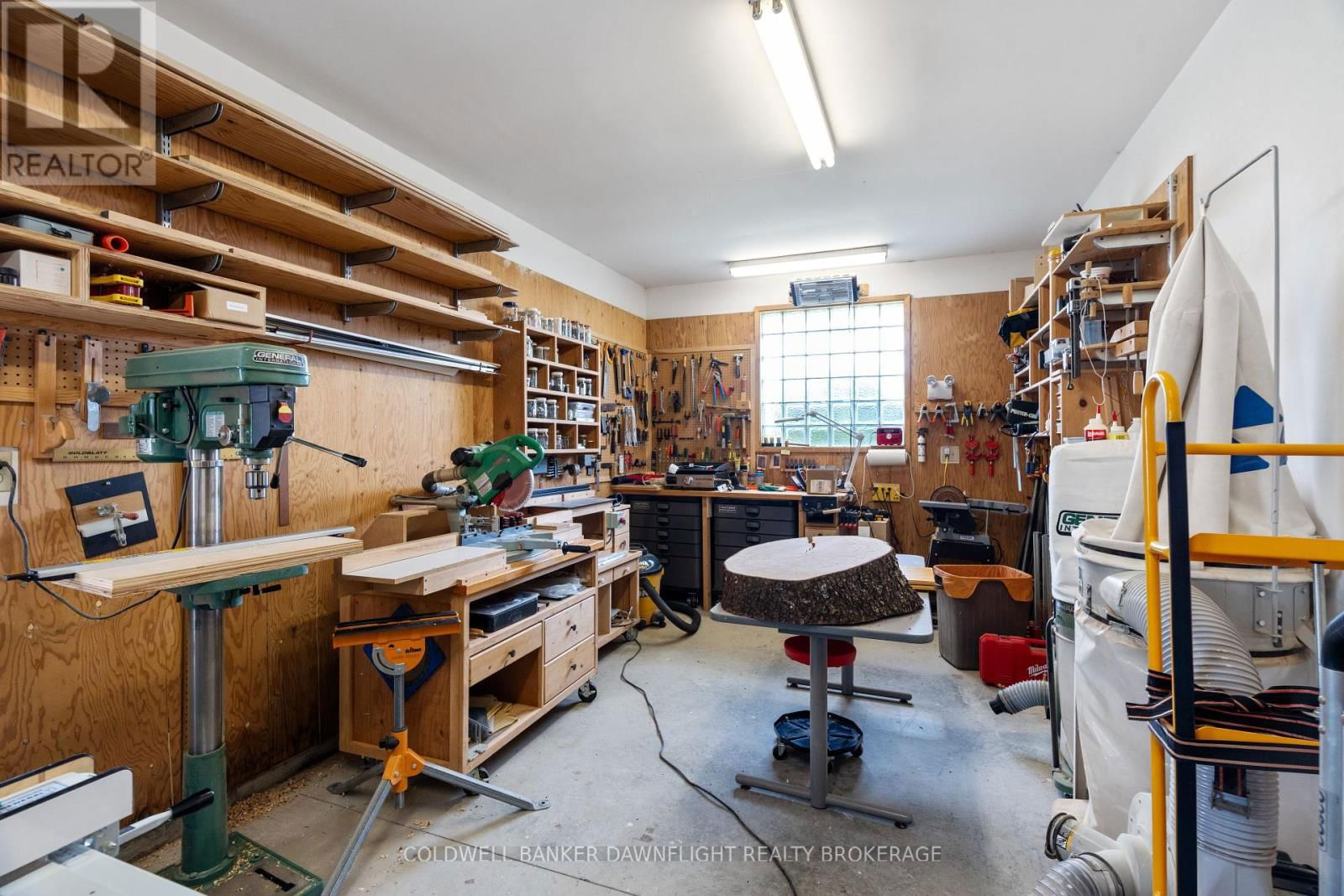269 RIVERS BOULEVARD Image 39