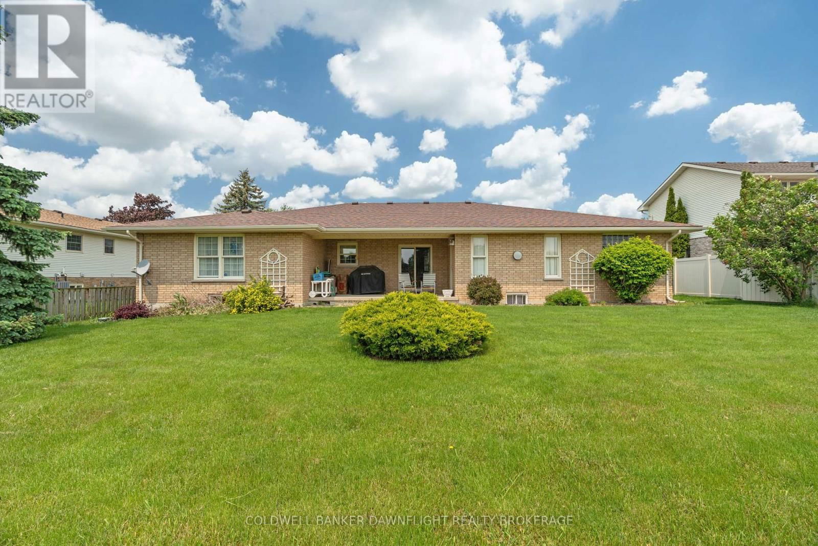 269 RIVERS BOULEVARD Image 42
