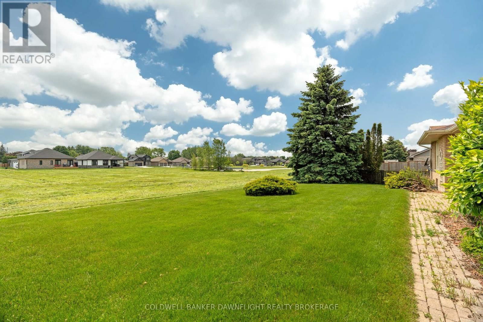 269 RIVERS BOULEVARD Image 44