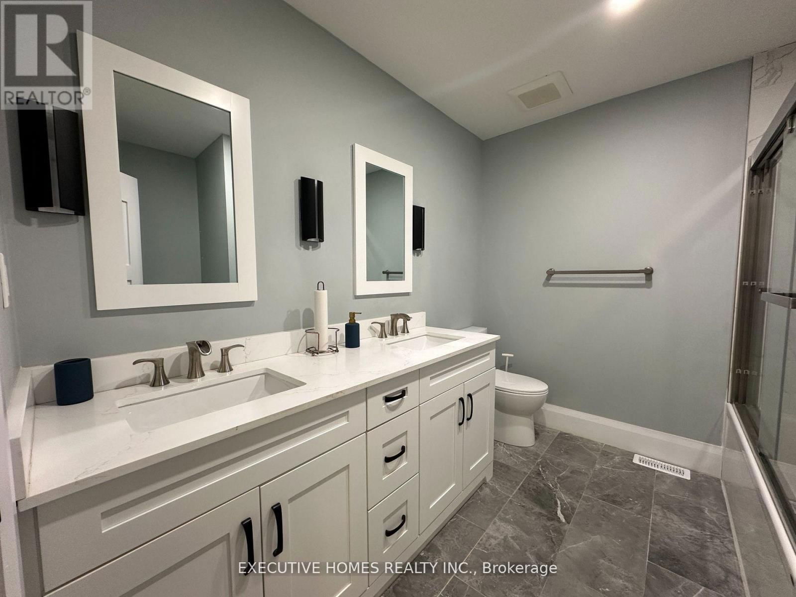 15 WESTBROOK PLACE Image 17