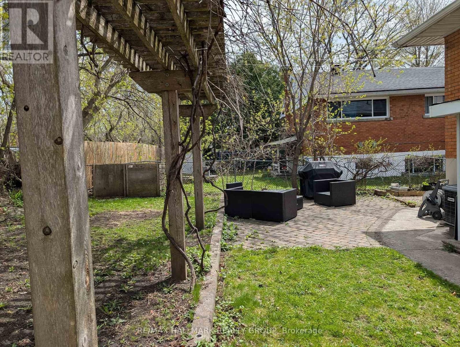 208 - 210 RENOUF AVENUE Image 21