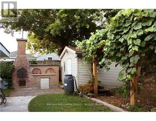 208 - 210 RENOUF AVENUE Image 23