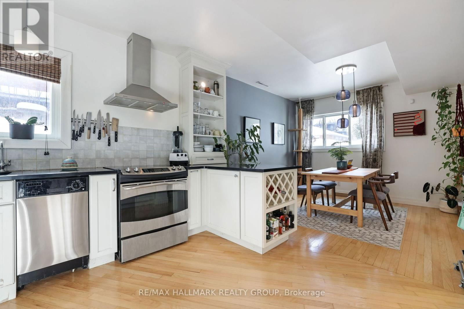 208 - 210 RENOUF AVENUE Image 31