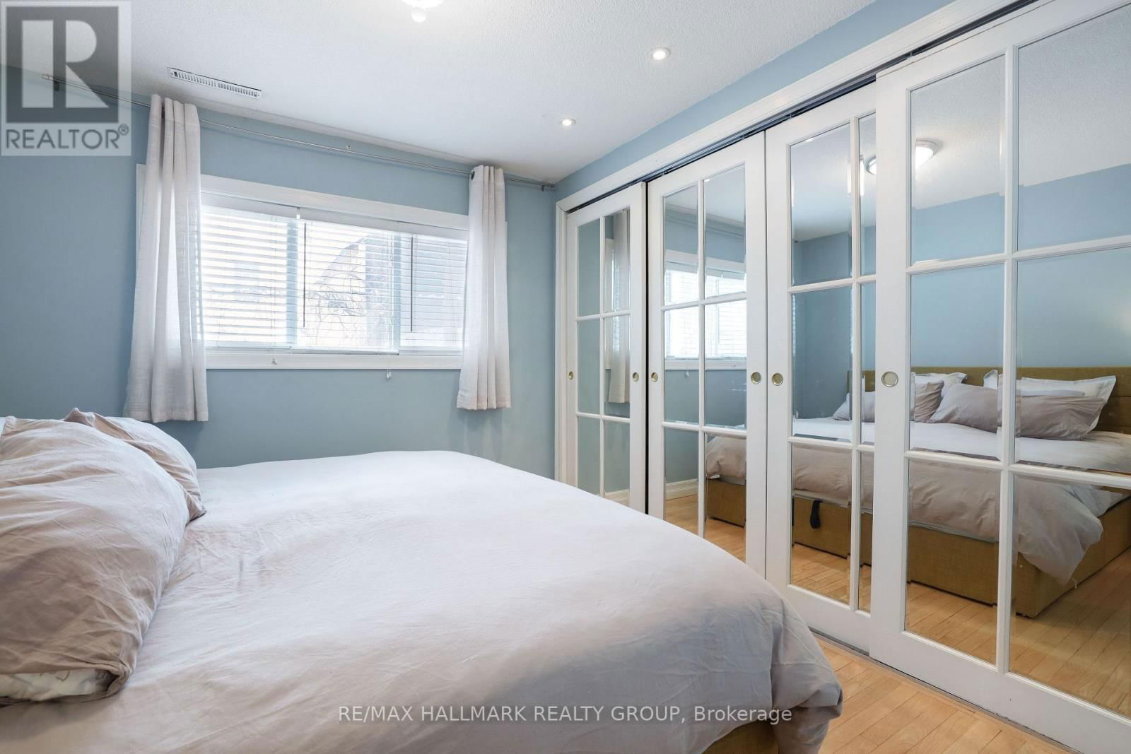 208 - 210 RENOUF AVENUE Image 33