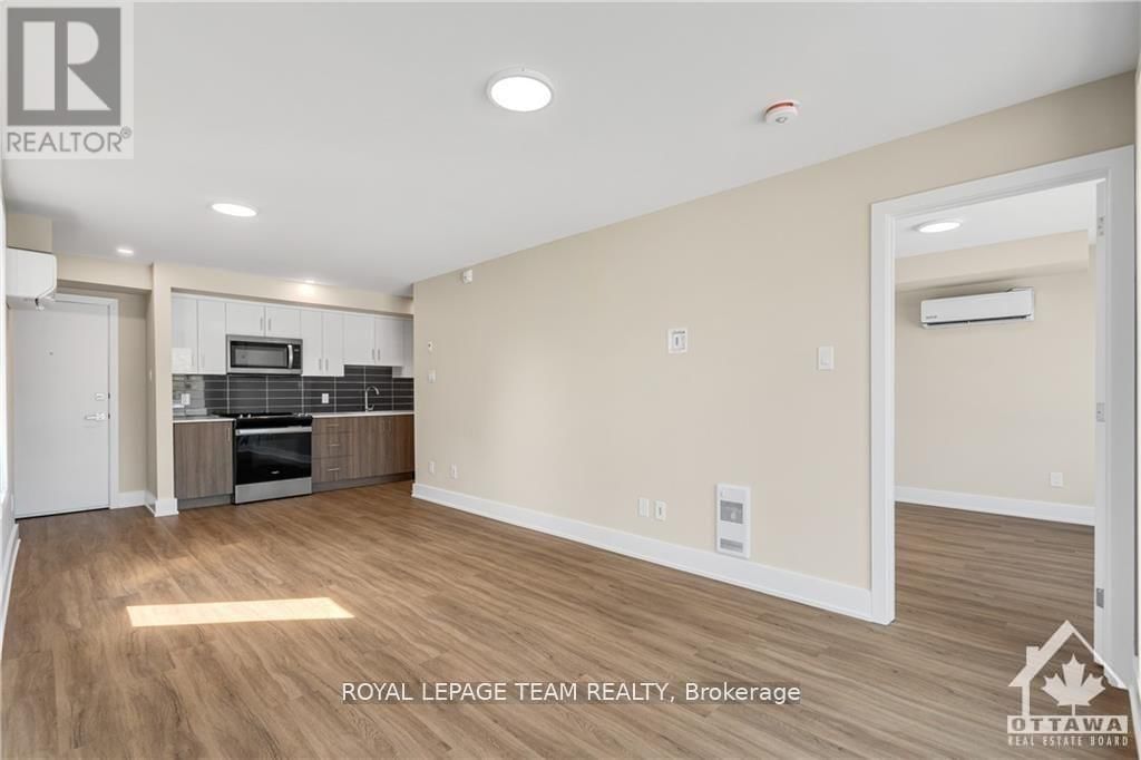6 - 366 WINONA AVENUE Image 5