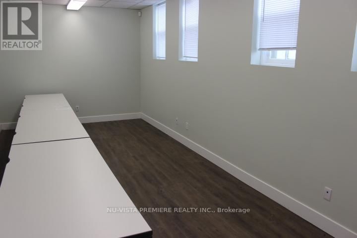 247 MAIN STREET Image 11